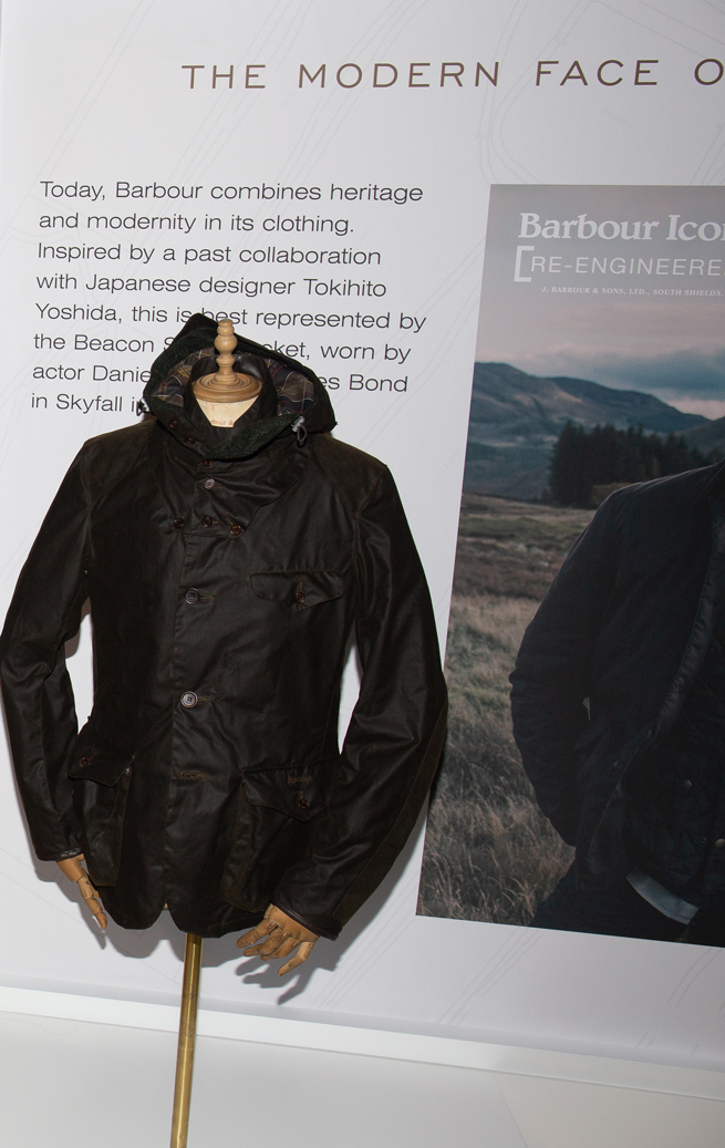 Barbour AW 19