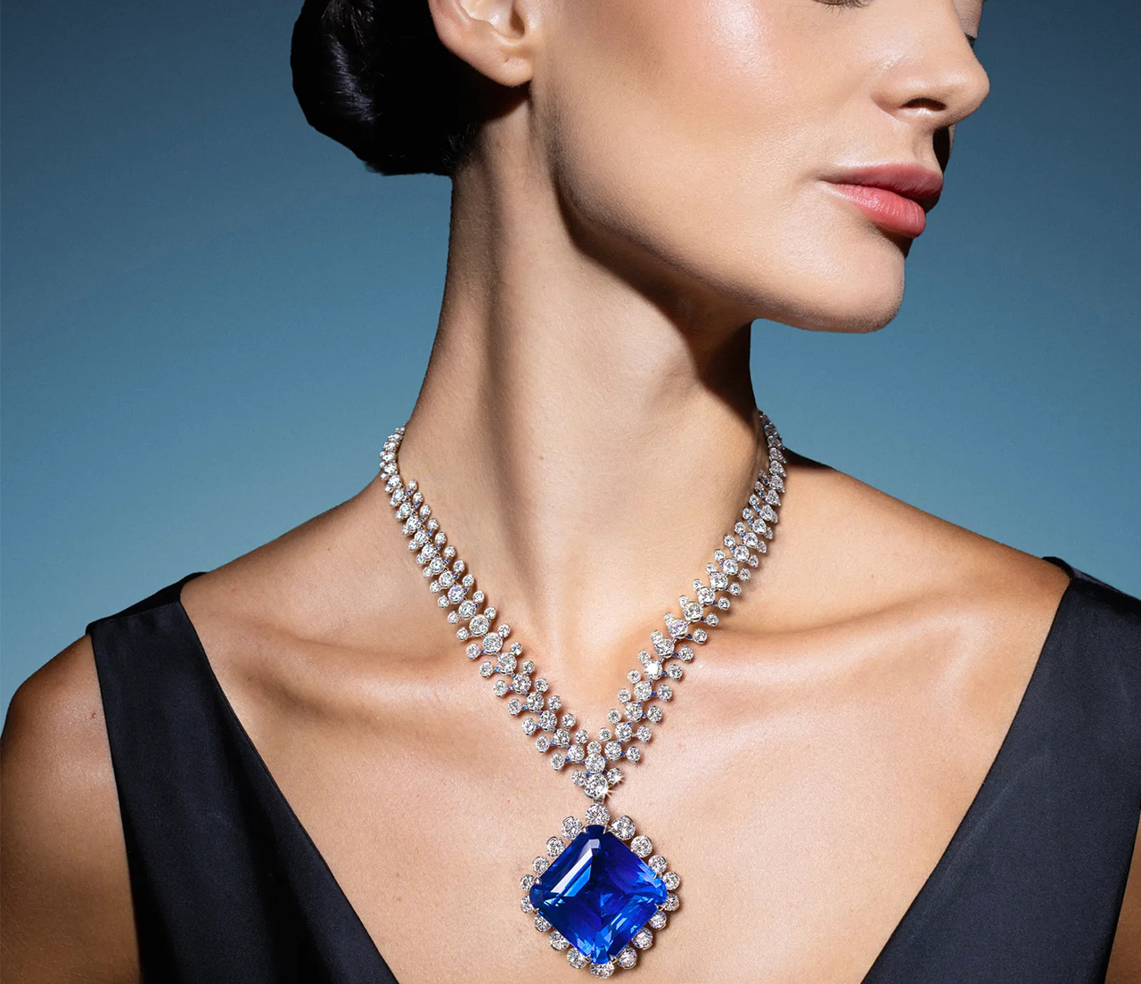 RIVIERA SAPPHIRE NECKLACE