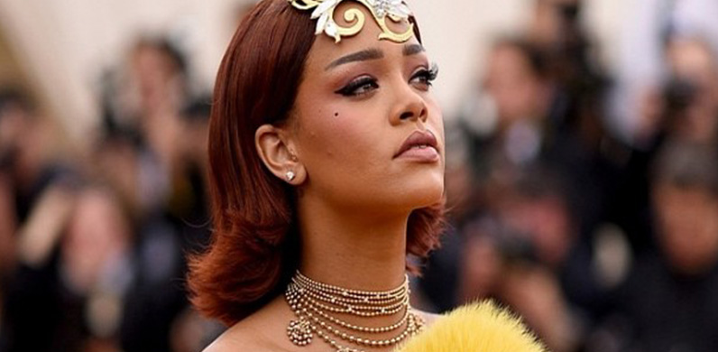 Rihanna Close up at Met Gala 2015