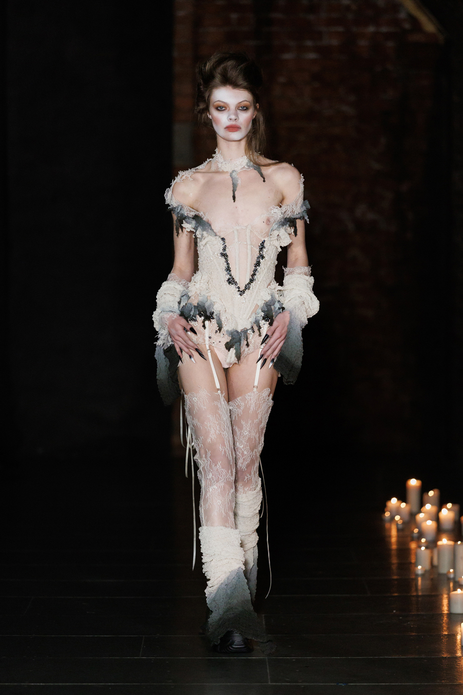 Dreaming Eli FW26 27 Runway look03